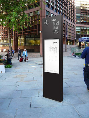 China 55 Zoll 65 Zoll wechselwirkende Wayfinding-Kiosk-Gewohnheit im Freien angenommen für Straße/Block fournisseur