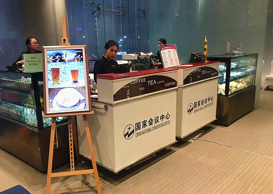 China Bunte Konferenzsaal-digitale Beschilderung, multi Schirm-digitale Beschilderung fournisseur